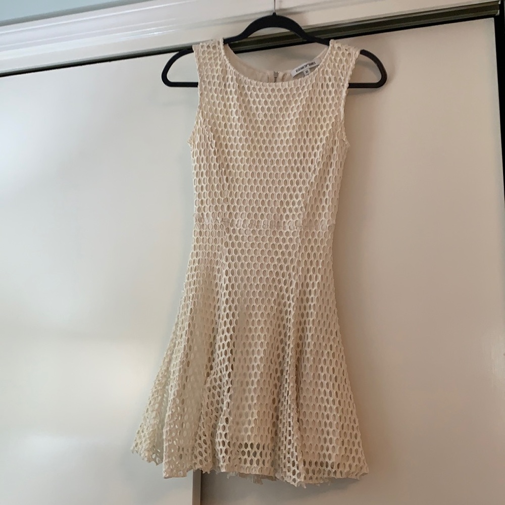 Elizabeth and James, XS white dress